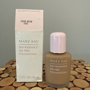 Mary Kay Liquid Foundation  Day Radiance Oil-Free COCOA BEIGE 6352 New